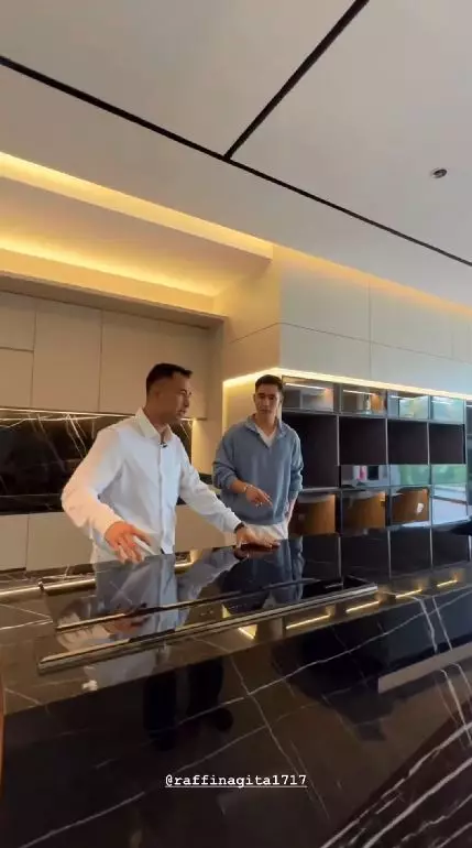 potret dapur verrel bramasta di rumah baru © berbagai sumber potret dapur verrel bramasta di rumah baru © berbagai sumber
