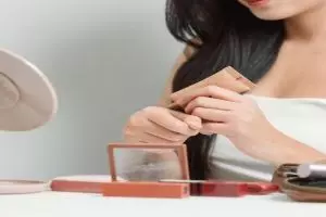 11 Rekomendasi primer untuk kulit berminyak merek lokal mulai Rp 30 ribu, makeup antiluntur