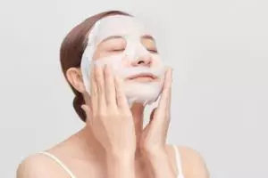 11 Rekomendasi skincare kulit berminyak jenis sheet mask harga di bawah Rp 50 ribu, wajah bebas kilap