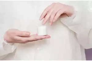 10 Serum skincare lokal yang aman untuk ibu hamil di bawah Rp 200 ribu ini bikin wajah tetap glowing