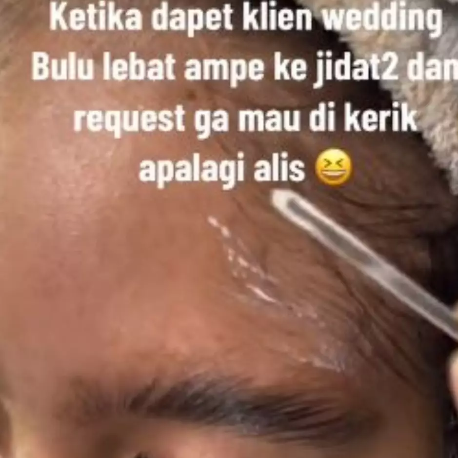 Tanpa cukur tetap mulus, transformasi makeup wanita dengan bulu wajah lebat ini hasilnya auto flawless