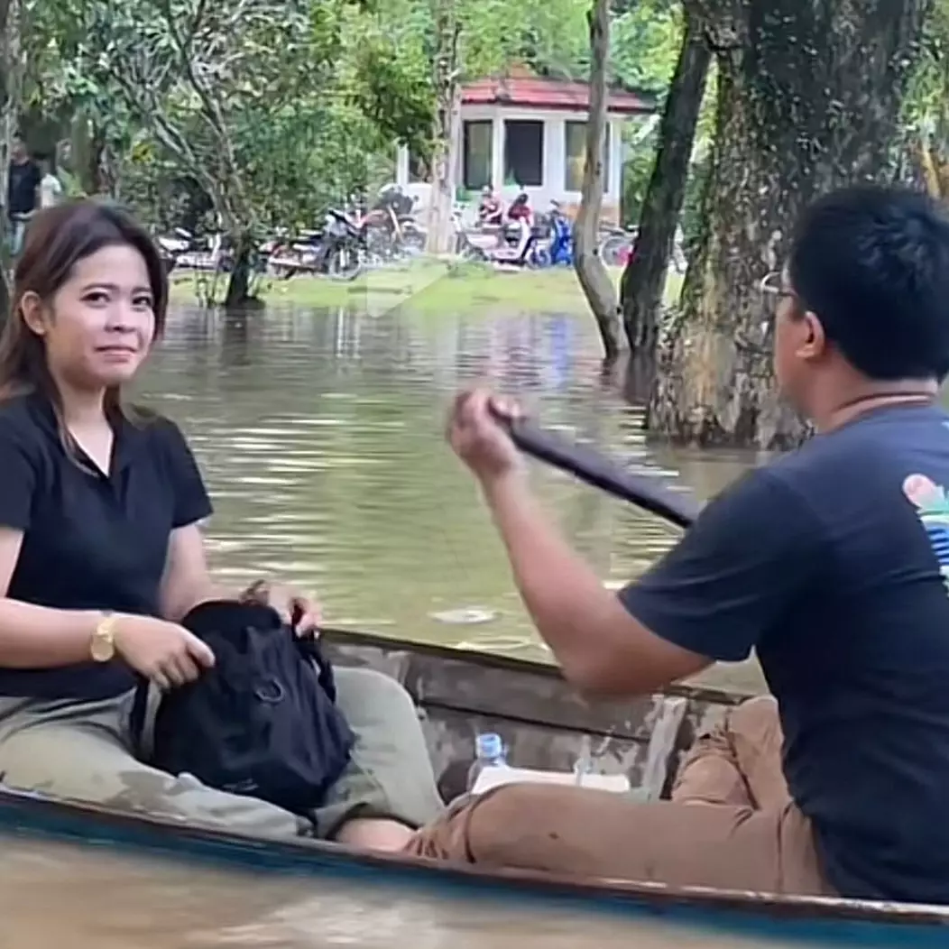 Pamerkan keromantisan naik perahu berdua, pasangan ini sukses bikin yang lihat kesal maksimal