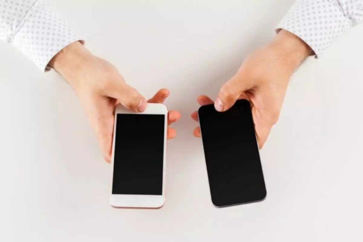 Cara mudah mentransfer semua data ke perangkat Android baru