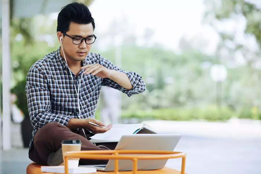 Contoh teks eksposisi singkat tentang alam © 2024 brilio.net