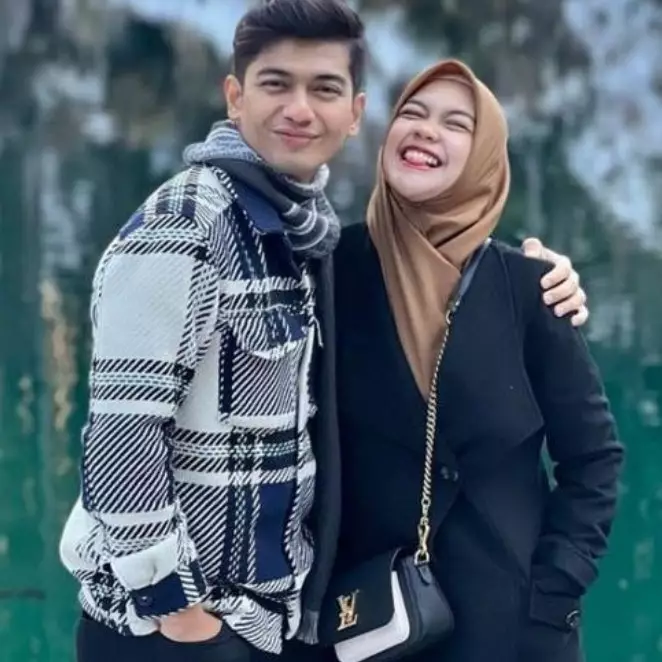 Teuku Ryan nangis saat sidang mediasi, kekeh ingin pertahankan rumah tangganya dengan Ria Ricis