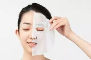 11 Rekomendasi skincare niacinamide jenis sheet mask di bawah Rp 50 ribu, wajah cerah bebas jerawat