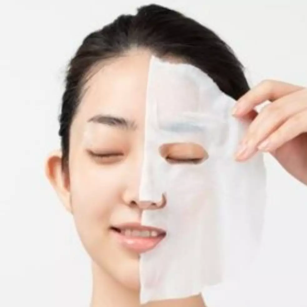 11 Rekomendasi skincare niacinamide jenis sheet mask di bawah Rp 50 ribu, wajah cerah bebas jerawat