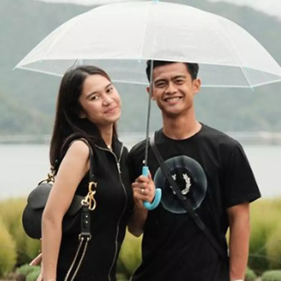 Momen main sundul bola Pratama Arhan dan Azizah Salsha ini bikin iri, sukses bikin fans geger