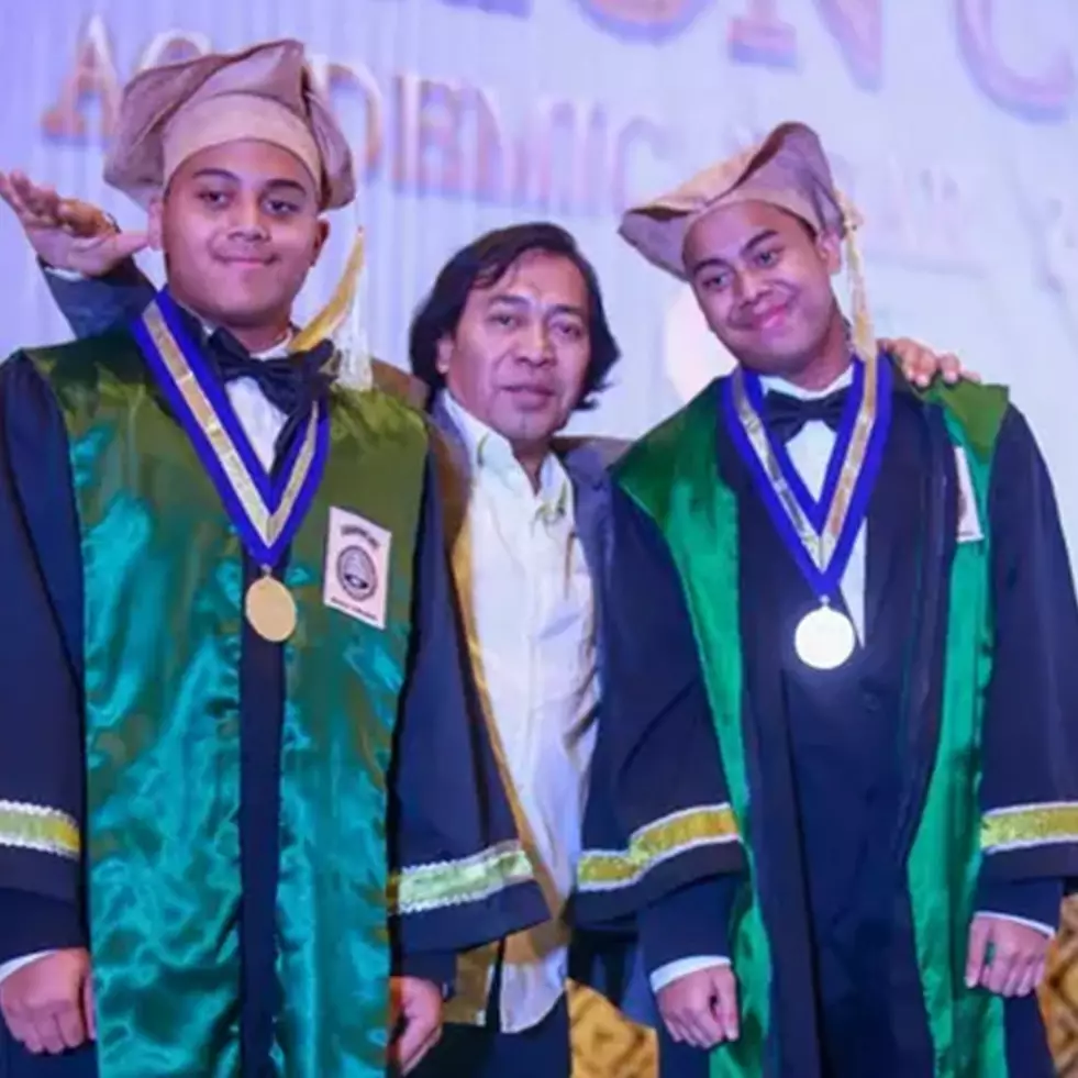 Mobilnya pernah di jual sang anak diam-diam demi main di rental PS, reaksi Komeng di luar dugaan