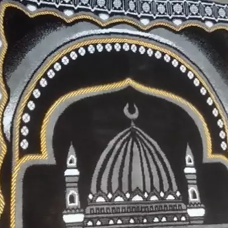 Tanpa direndam detergen, ini cara mencuci sajadah agar semakin wangi dan lembut pakai 1 bahan dapur