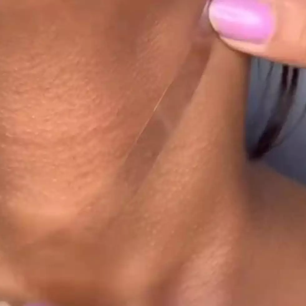 Tanpa campuran lidah buaya, trik beauty vlogger hilangkan daki di leher ini cuma pakai 1 jenis buah