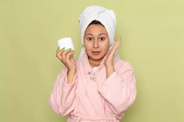 Kata-kata promosi cream wajah © Freepik Kata-kata promosi cream wajah © Freepik