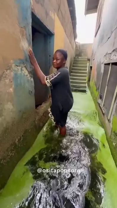 The sad story of a woman living in a waterlogged residence TikTok
