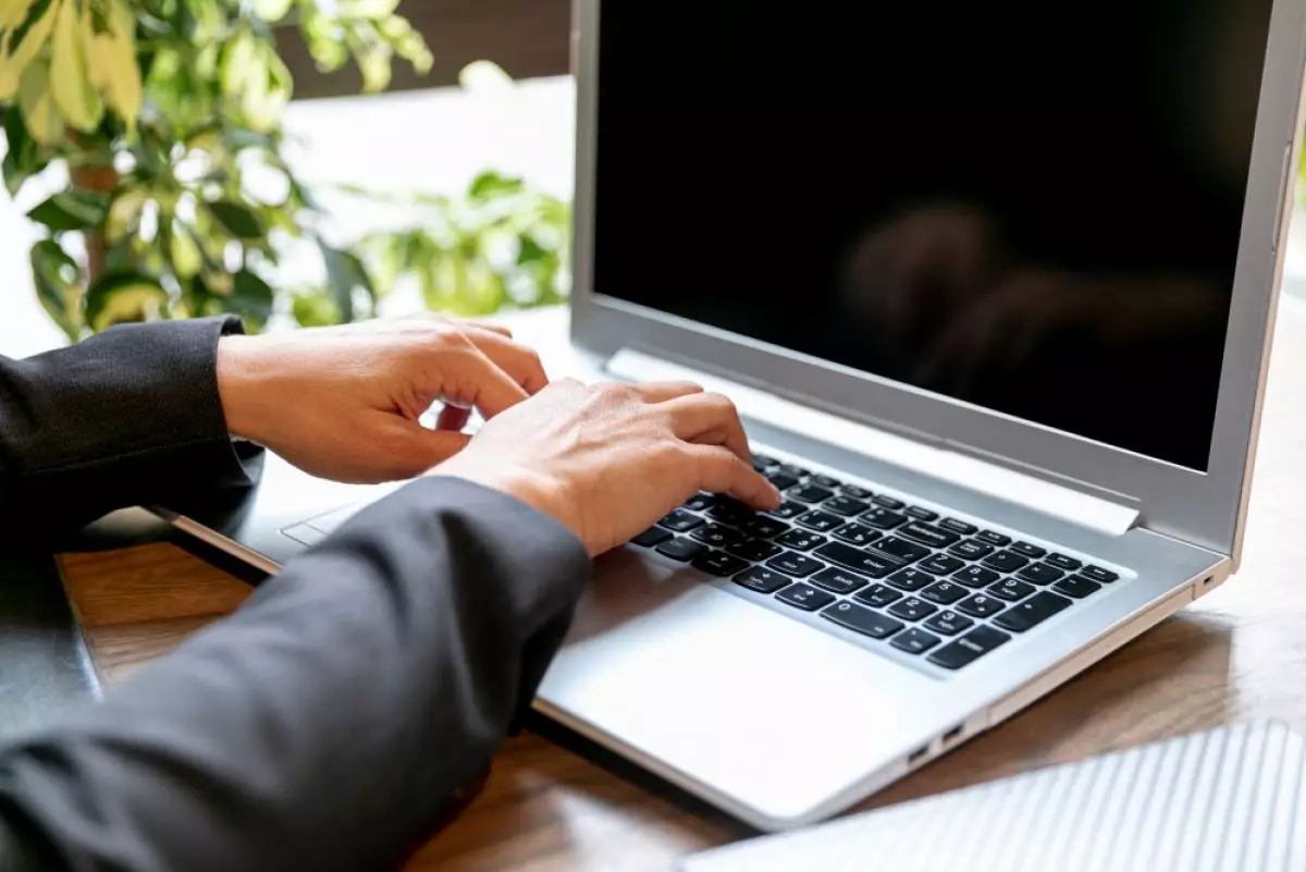 Cara menonaktifkan 7 fitur Windows 11 yang mengganggu, laptop bisa lebih ngebut