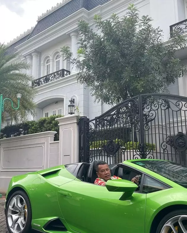 dapur rumah hotman paris © 2024 brilio.net