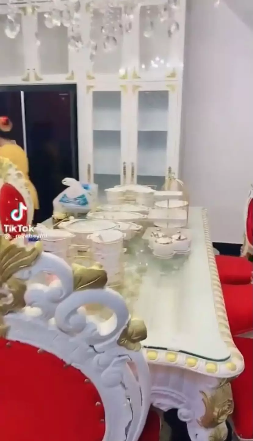 dapur rumah di kampung halaman © 2024 brilio.net