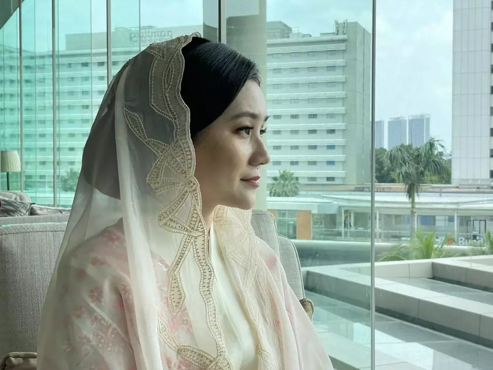 pesona rika kato istri yusril ihza mahendra © berbagai sumber pesona rika kato istri yusril ihza mahendra © berbagai sumber