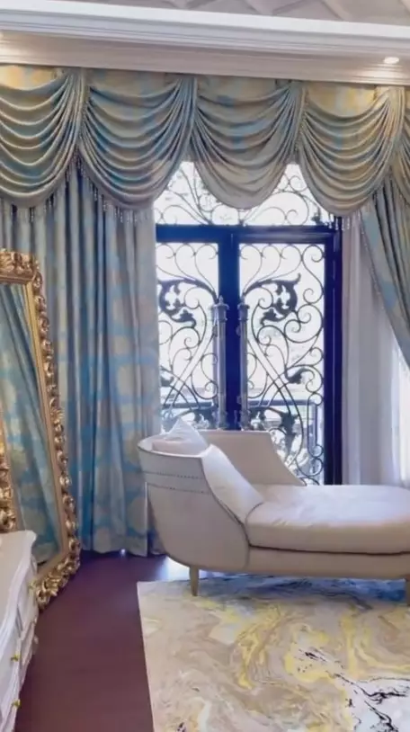 kamar shella saukia ada ruang tersembunyi © 2024 brilio.net