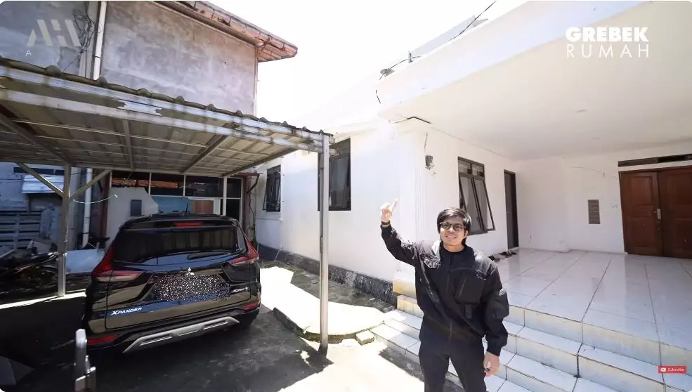 rumah gedong eks istri kurnia meiga © YouTube