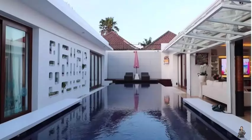 potret kamar bos skincare maharani © YouTube potret kamar bos skincare maharani © YouTube