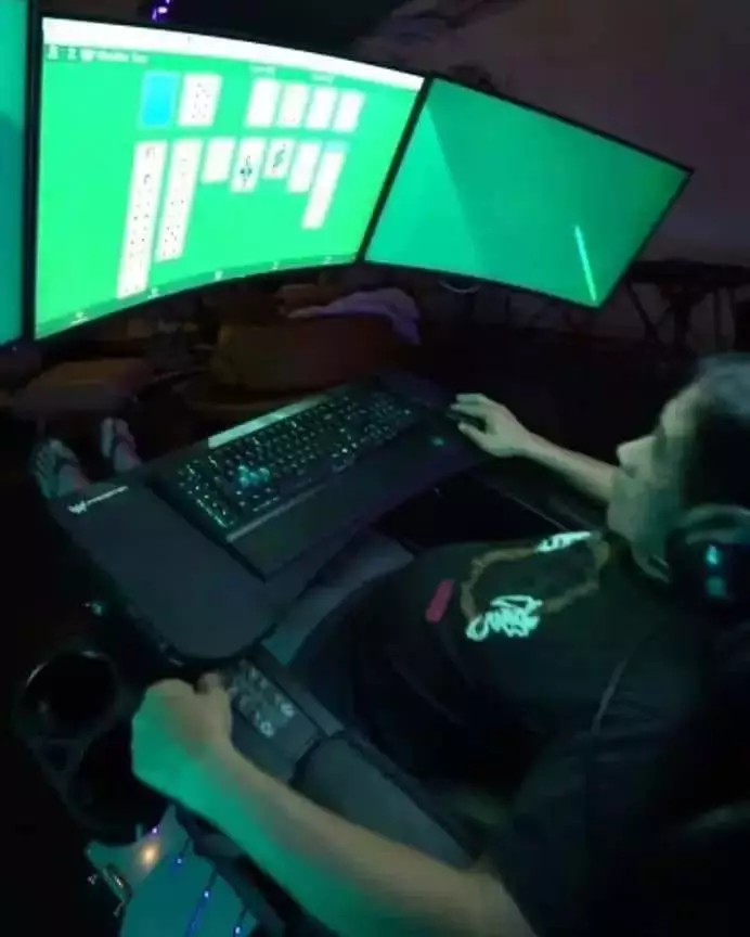 cara nyeleneh saat main game berbagai sumber cara nyeleneh saat main game berbagai sumber