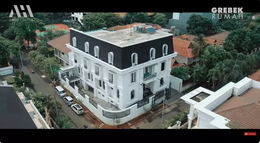 potret rooftop eko patrio © YouTube potret rooftop eko patrio © YouTube