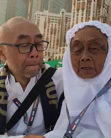  Pria paruh baya ini TikTok/@win_artsolution