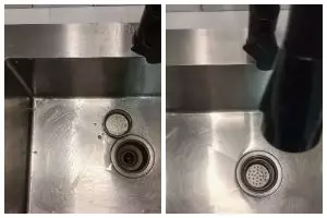 Bukan pakai baking soda, ini tri membersihkan wastafel biar kinclong seperti baru pakai 1 bahan dapur