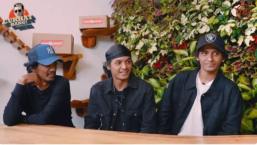 Nikita Mirzani beri reaksi skakmat © berbagai sumber Nikita Mirzani beri reaksi skakmat © berbagai sumber