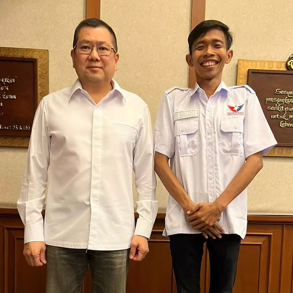 Rumah tangganya diisukan retak gara-gara nyaleg, begini kesaksian Dede Sunandar