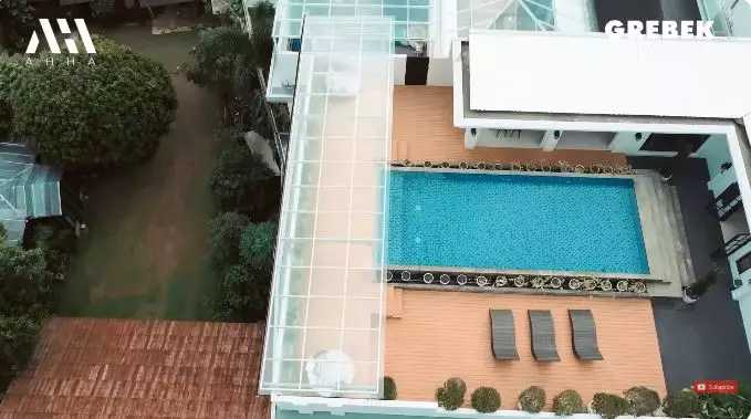 potret kemewahan rooftop rizky ananda musa © YouTube potret kemewahan rooftop rizky ananda musa © YouTube