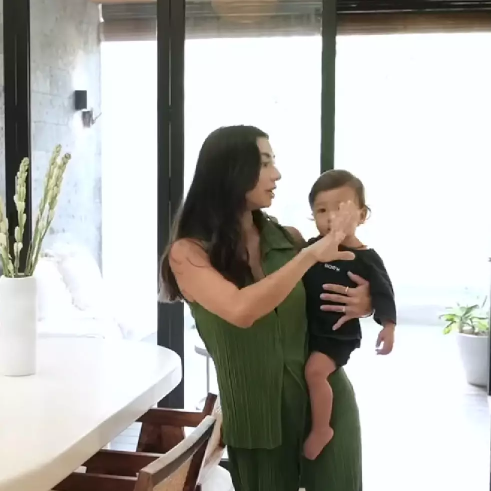 Rajin masak sehat buat keluarga, ini 9 potret dapur mungil Jennifer Bachdim tanpa perabotan mewah