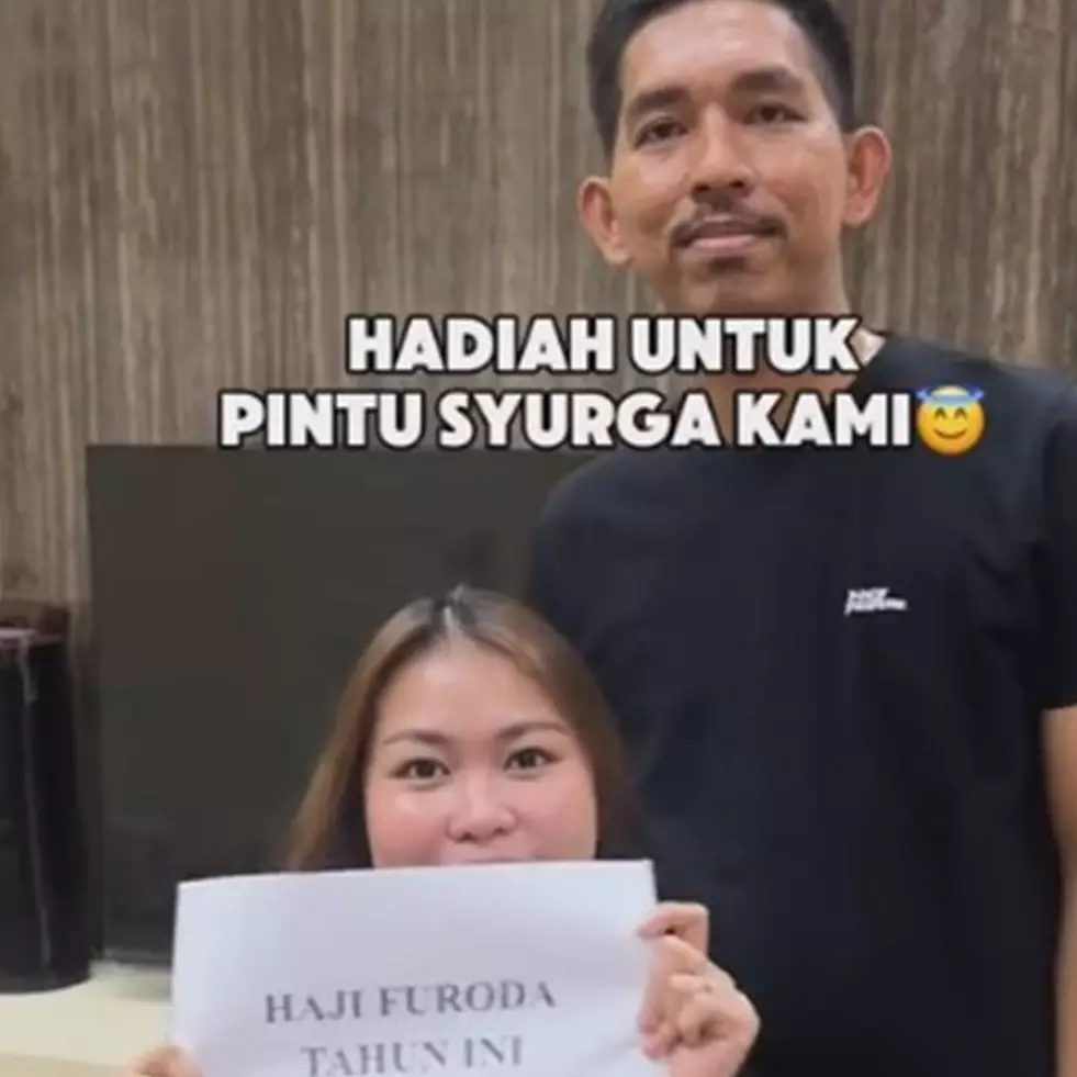 9 Momen Melvina Husyanti beri kado haji furoda buat ortu jelang Lebaran, biaya capai Rp 350 juta/orang