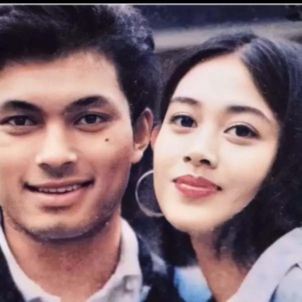 27 Tahun berumah tangga tanpa gosip miring, 11 potret Diah Permatasari dari pacaran hingga kini