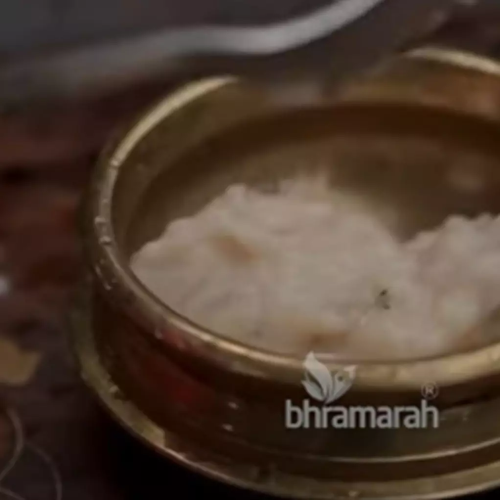 Tak dicampur teh hijau, wanita ini tunjukkan cara hempas flek hitam di wajah pakai 1 jenis buah