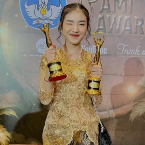 Penyanyi jebolan Indonesian Idol Melitha Sidabutar meninggal dunia di usia 23 tahun