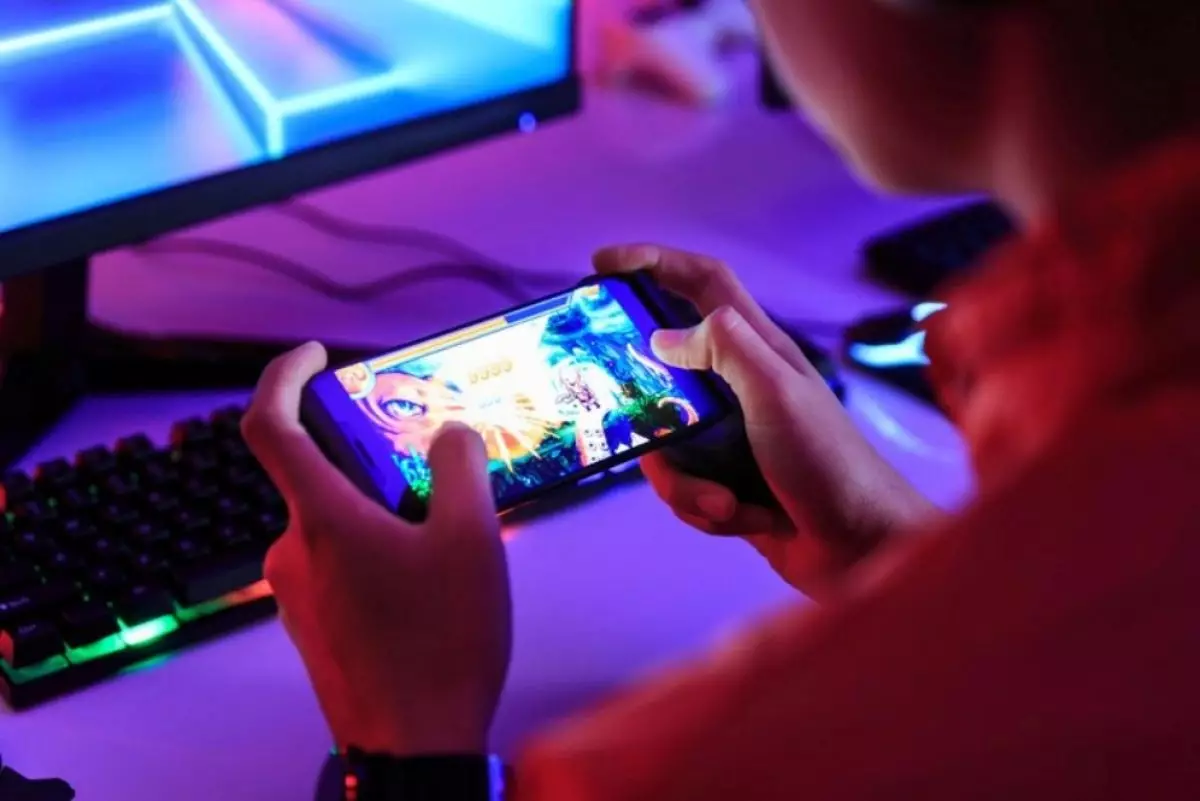 Cara menjalankan aplikasi dan game Windows di Android menggunakan Winlator