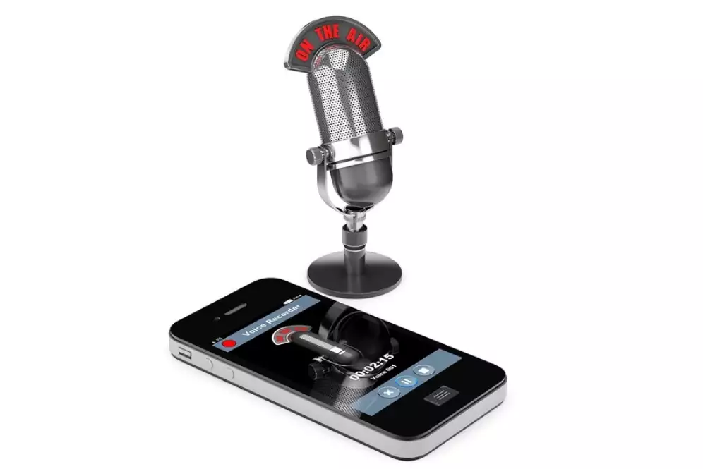 Cara mudah menghubungkan mikrofon nirkabel ke iPhone, pastikan perangkat yang digunakan kompatibel   