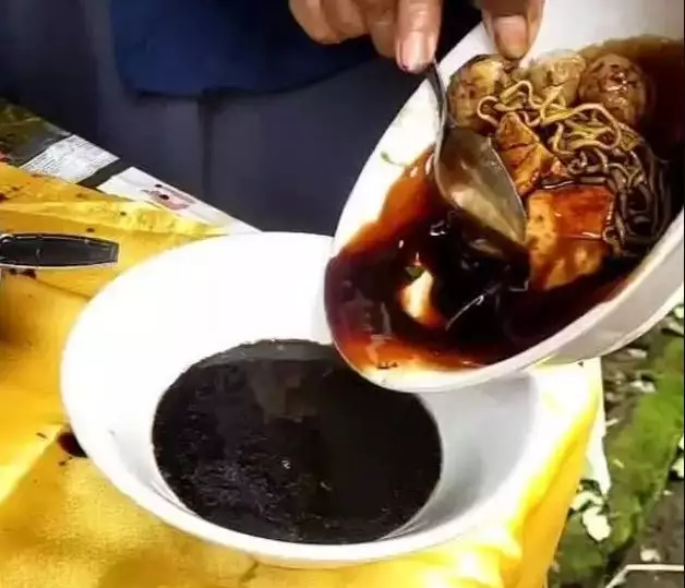 potret kocak pas lagi makan bakso Berbagai sumber