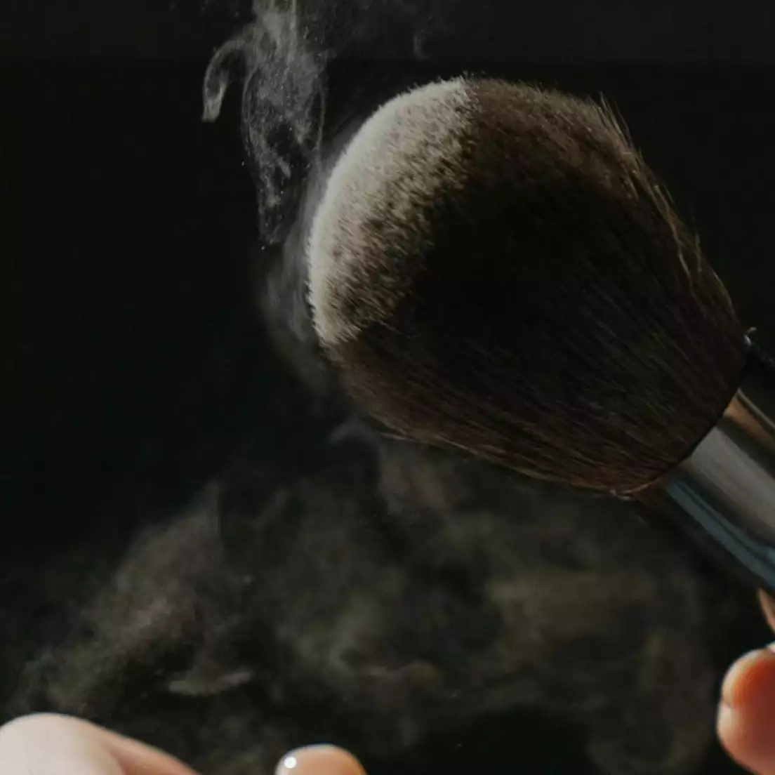 10 Rekomendasi setting powder lokal harga di bawah Rp 100 ribu, bikin makeup stay seharian