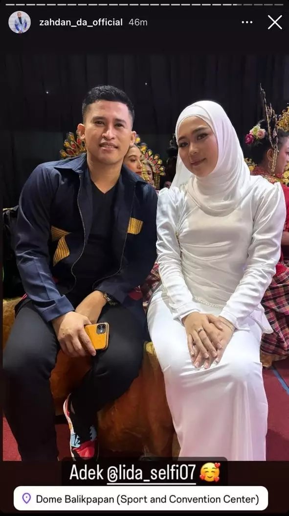 potret 9 seleb di akad nikah Putri Isnari dan Abdul Aziz © berbagai sumber