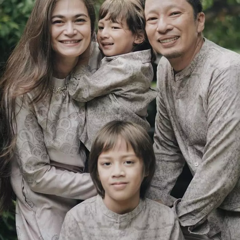 Nuansanya serasa nongkrong di kafe, begini 9 potret dapur Ringgo Agus Rahman usai renovasi