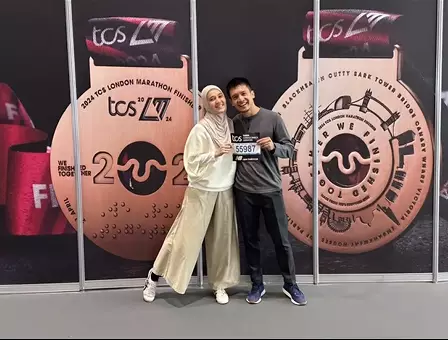 momen Dimas Seto sukses finis london maraton meski penyembuhan typus © 2024 brilio.net momen Dimas Seto sukses finis london maraton meski penyembuhan typus © 2024 brilio.net