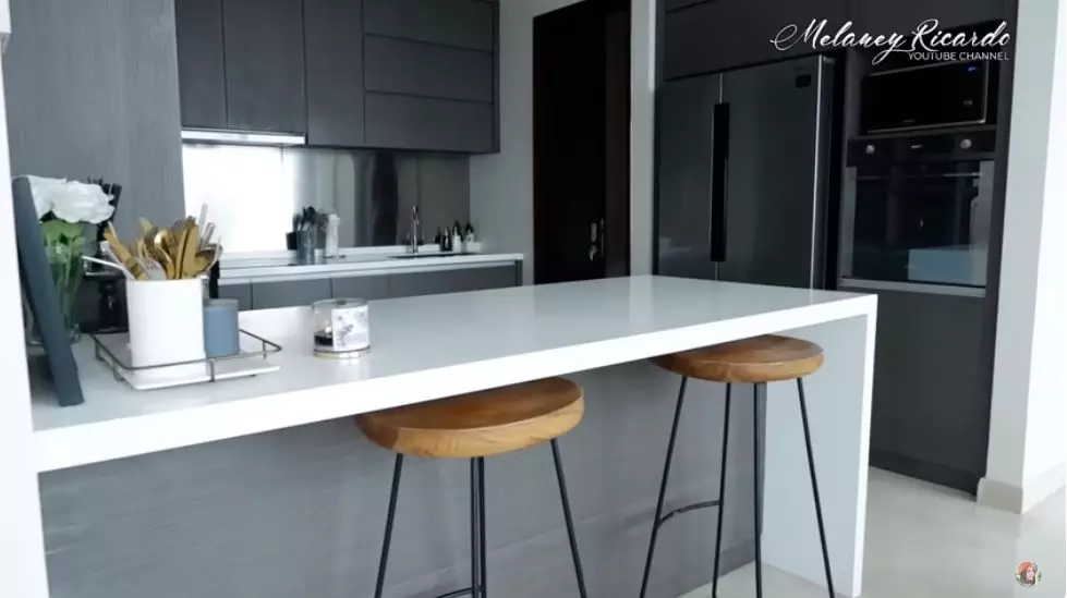 dapur Melaney Ricardo yang simpel © 2024 brilio.net