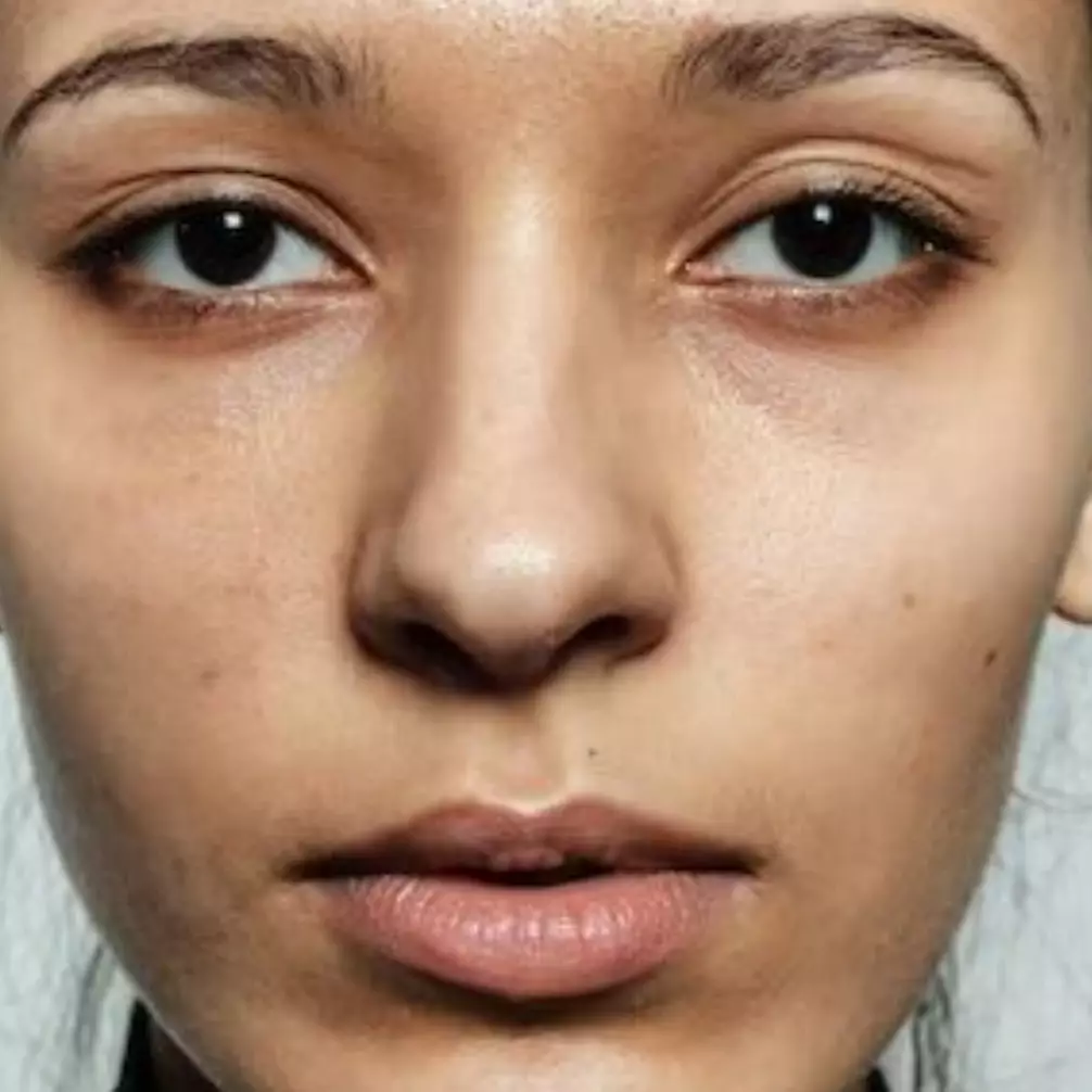 Nggak perlu beli lulur wajah, ini cara memutihkan kulit kusam penuh daki pakai 1 jenis buah-buahan