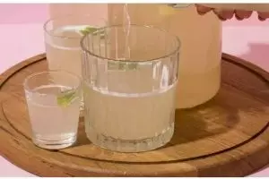 Tak pakai produk sachet, ini trik membuat minuman kolagen agar wajah antikerutan gunakan 1 jenis buah