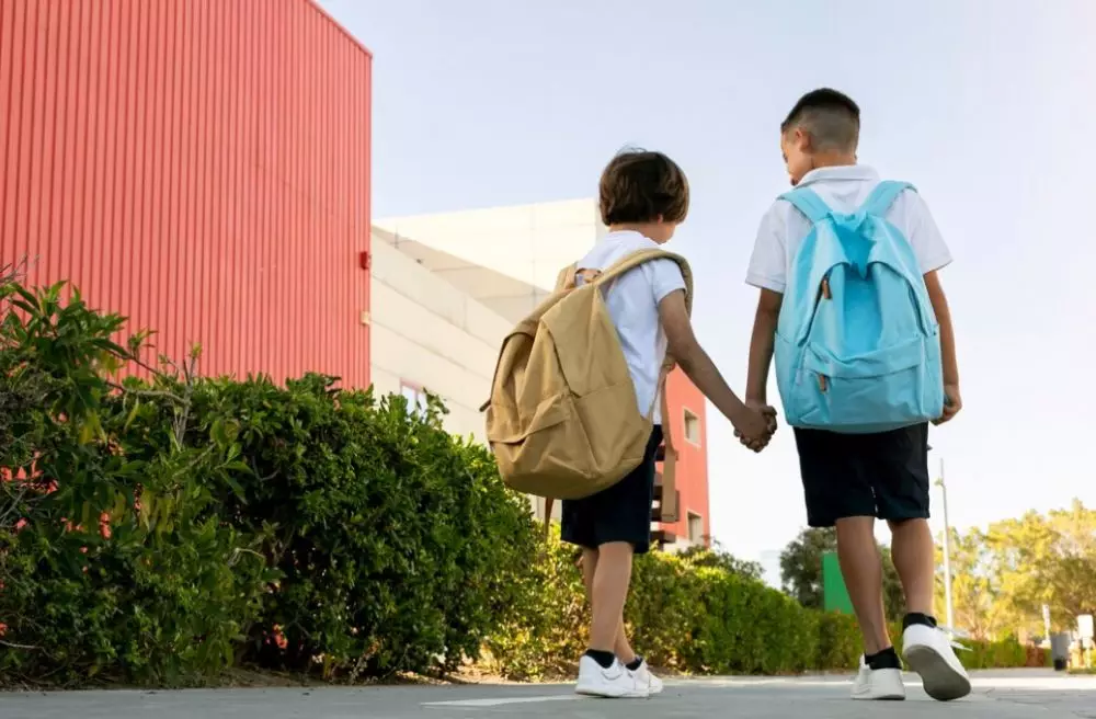 Learning quotes tentang sekolah freepik.com