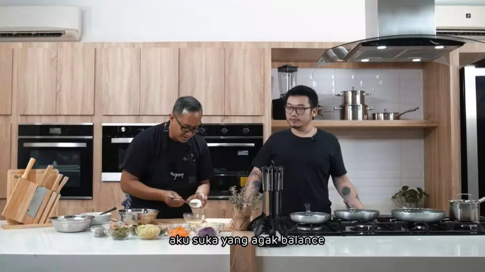dapur rumah chef degan © 2024 YouTube