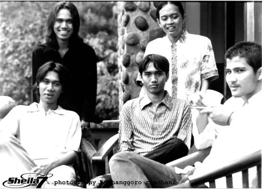 potret masa muda duta sheila on 7 © berbagai sumber