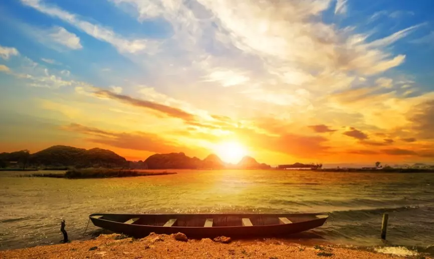 Sunset quotes estetik freepik.com